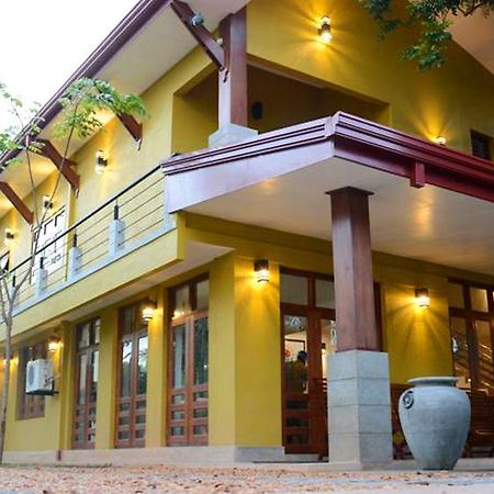 Inlak Garden Hotel Negombo Eksteriør billede