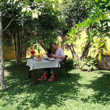 Inlak Garden Hotel Negombo Eksteriør billede