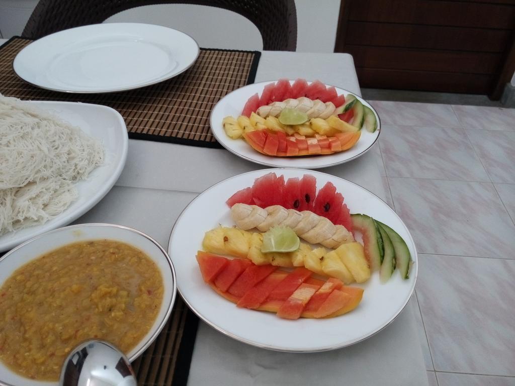 Inlak Garden Hotel Negombo Eksteriør billede