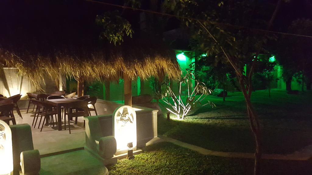Inlak Garden Hotel Negombo Eksteriør billede